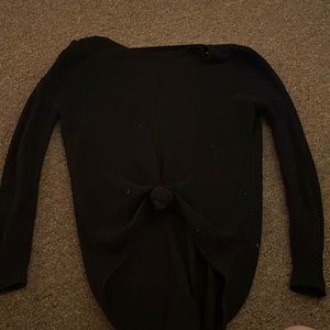 Open back sweater. Black. Barley worn. Forever 21